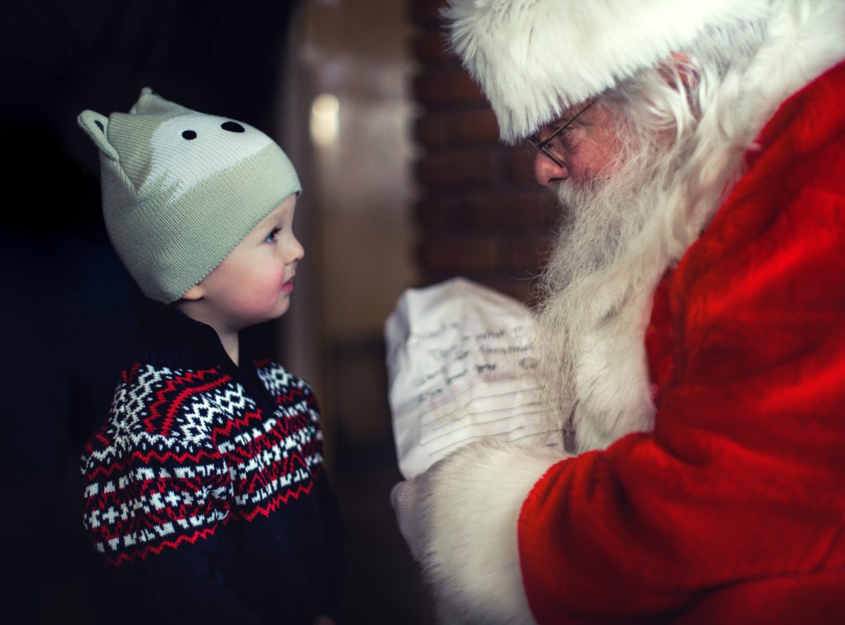 8 Ways to Ease Your Child's Anxiety During the Holidays | Oak Crest Academy